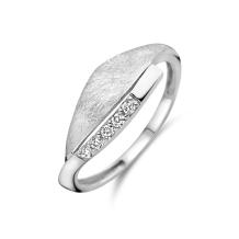 Zilveren ring met zirkonia stenen