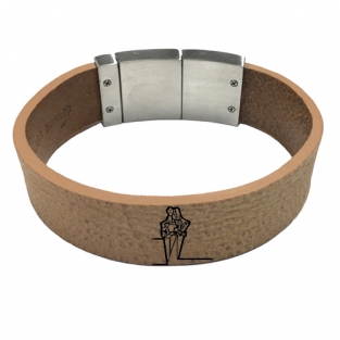 Leren armband rough side camel met heraldiek