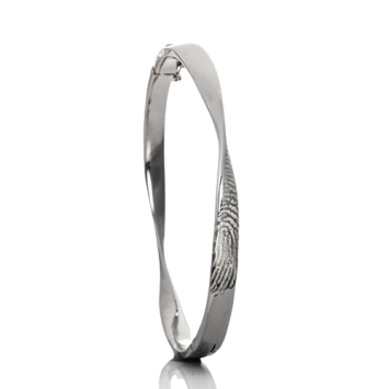 Zilveren gedraaide design armband met afdruk